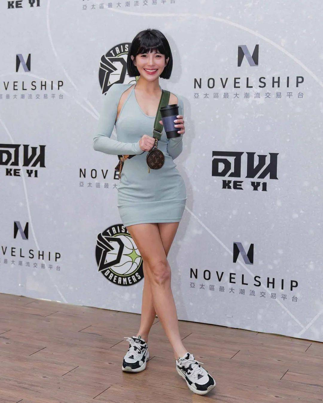 人间水蜜桃,不输卡戴珊!