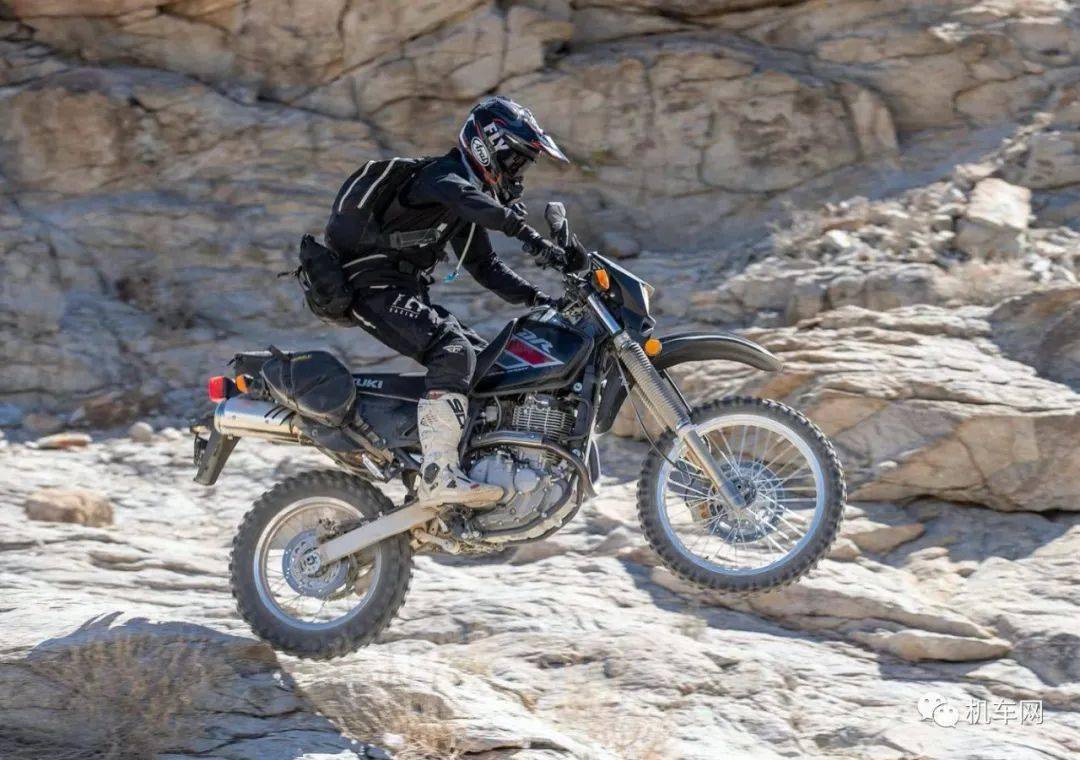 铃木dr650:经典越野摩托车的魅力之选_搜狐汽车_搜狐网