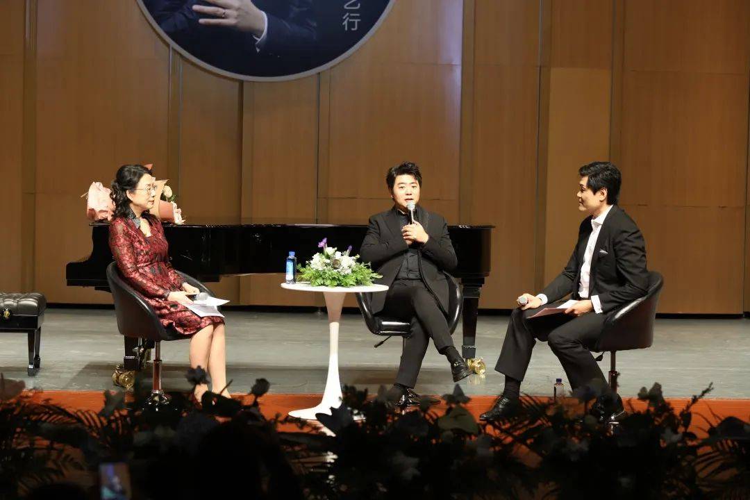 ����������������ҡ������ս��ʹ��������Ƹɽ������ѧԺ ...