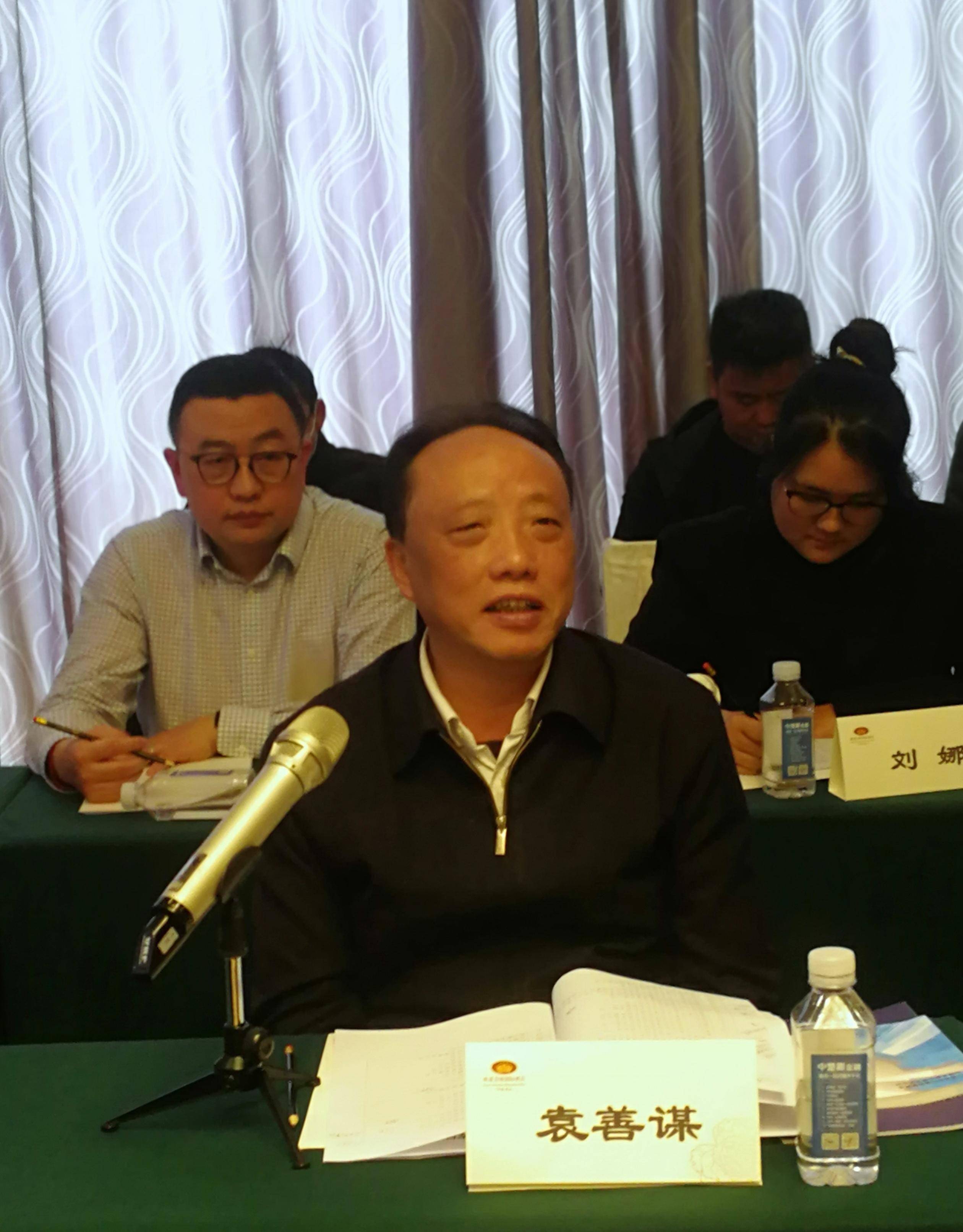 在祝贺第二次会员大会成功召开后,袁善谋副主任希望联盟今后要"敞开门