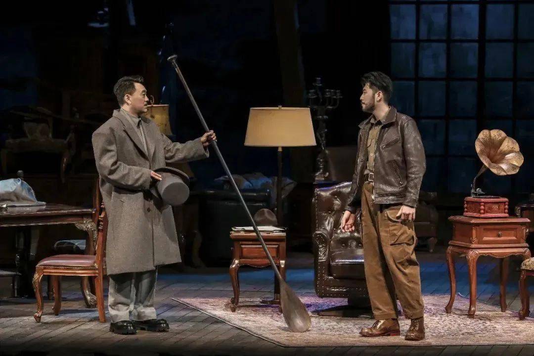 作为享誉国际的剧作家,阿瑟·米勒被称为"美国戏剧的良心","20世纪