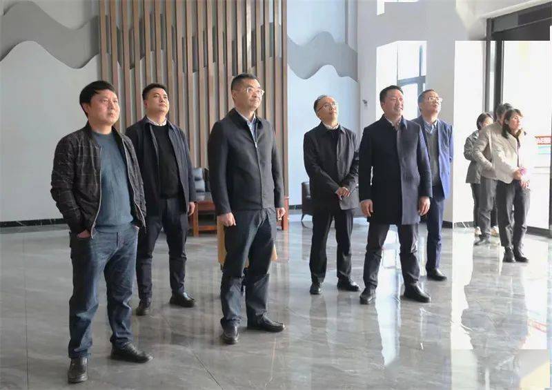 张玉娟,县委副书记,县人民政府县长,县旅游产业化指挥部指挥长田兴国