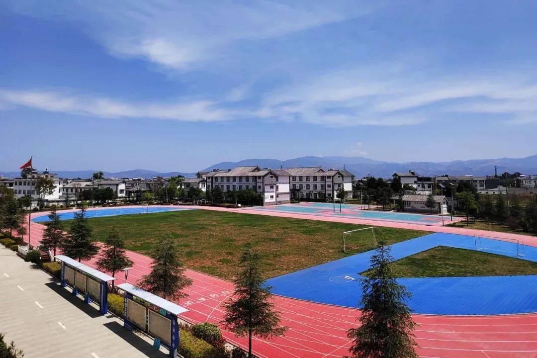 【绿美校园】喜洲镇二中:春天正是读书时,风华正茂好少年_风景_学子