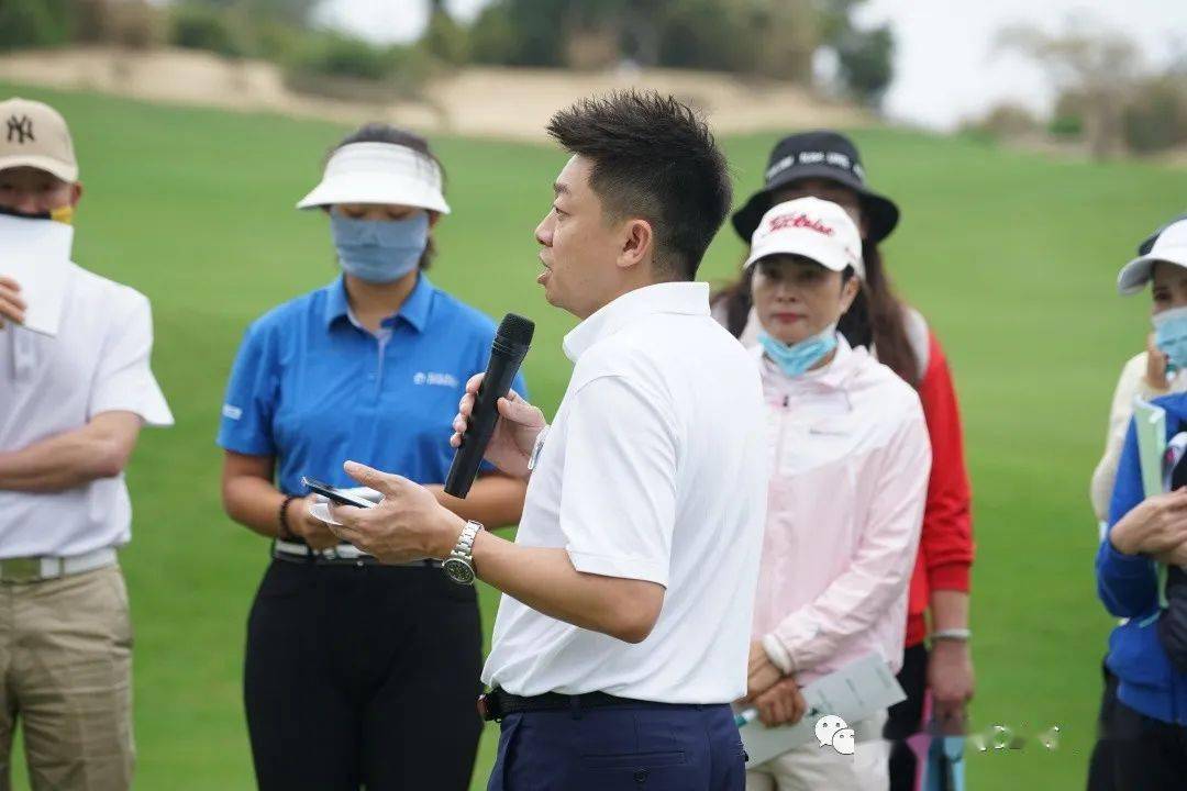 职业巡回赛球童培训正在报名中_中高_高尔夫_项目