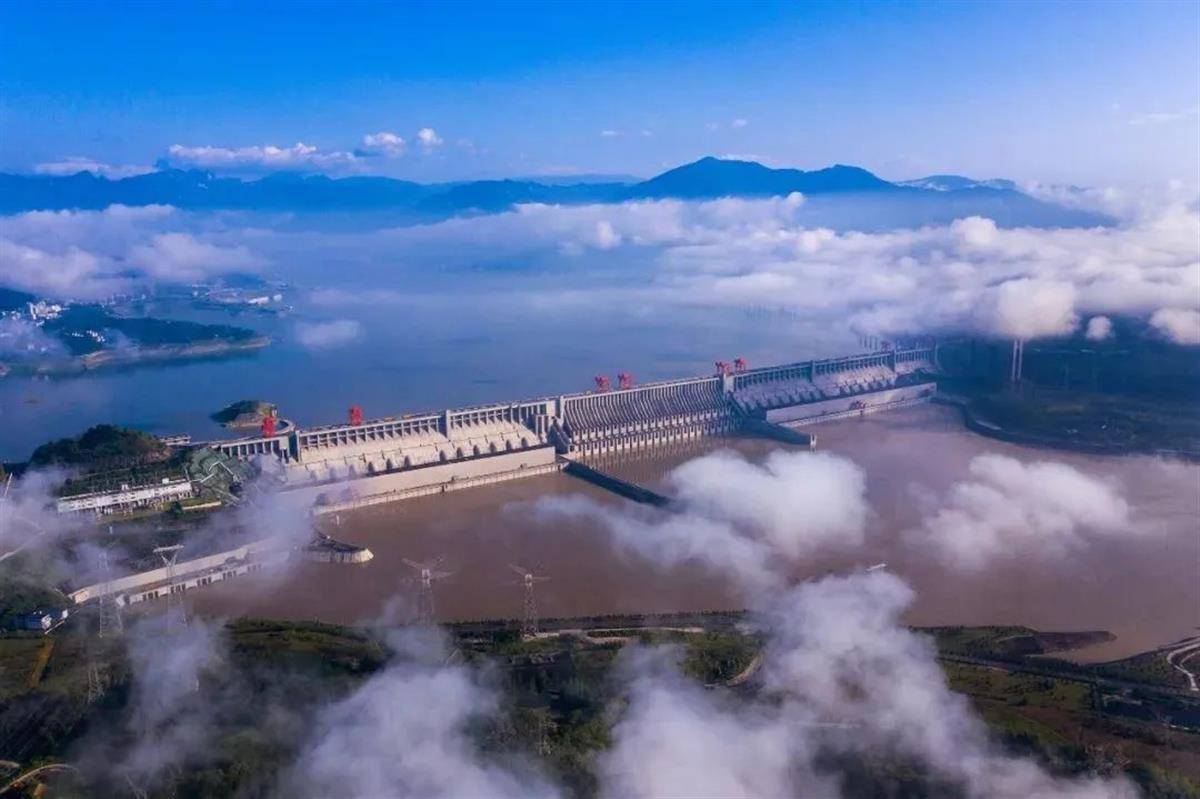 宜昌三峡大坝一季度接待游客45万人,比2019年同期增长7.