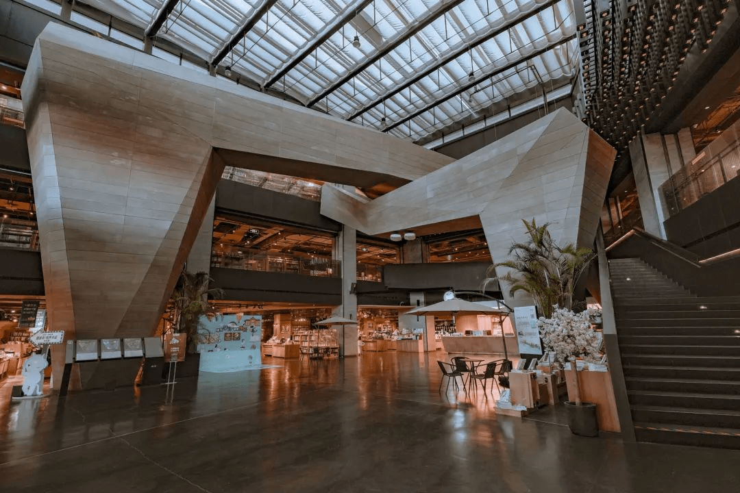 曲江书城 61西安市曲江大唐芙蓉园南门对面61 图书大厦 61西安