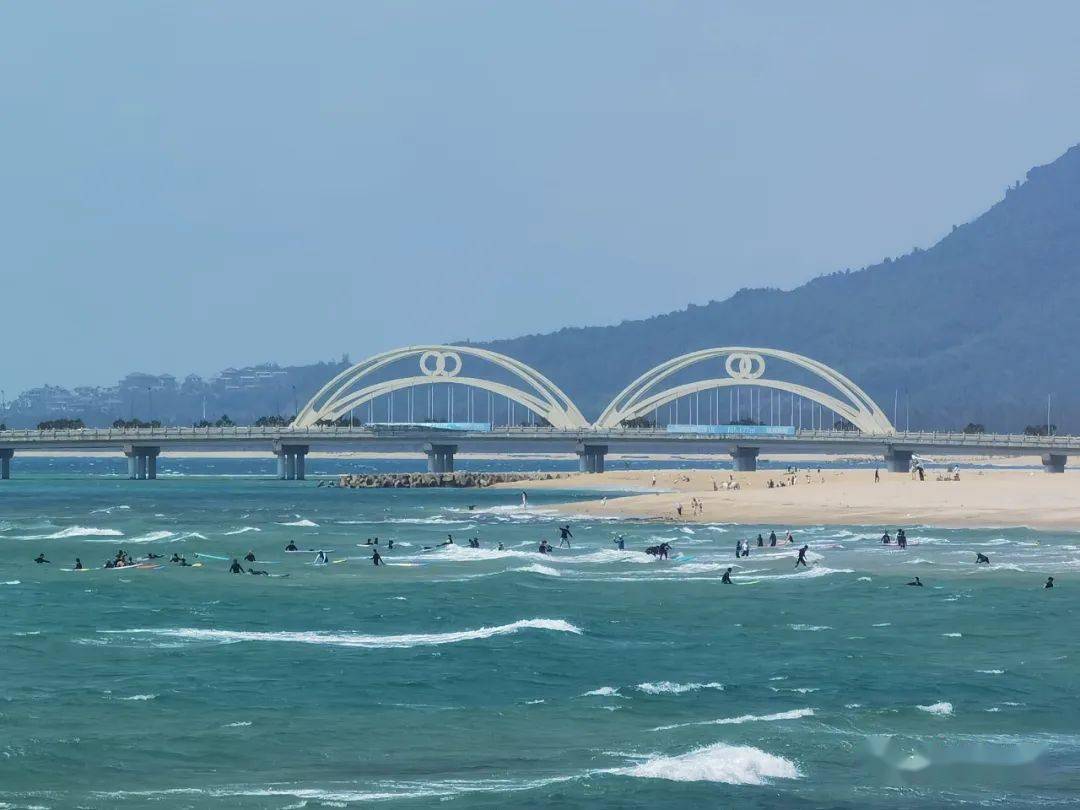 海南骑行d4:石梅湾观海 日月湾冲浪 翻越分界岭 沙滩在唱歌_陵水_海棠