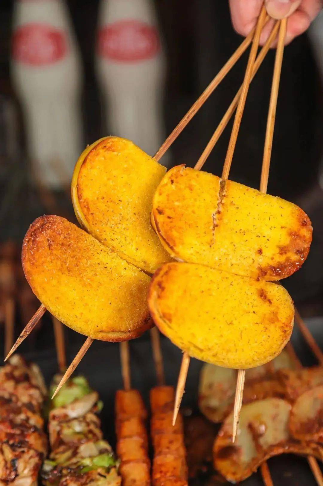 花毛一体天津人烧烤桌上必不可少的花生毛豆,下酒一绝!