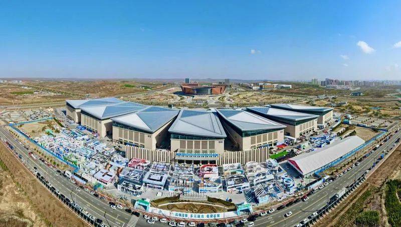 十七届榆林国际煤炭暨高端能源化工产业博览会在榆林会展中心正式开幕