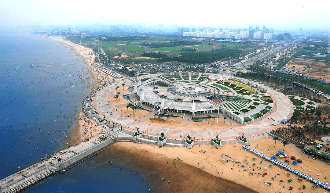 2022年鲅鱼圈世纪广场图片