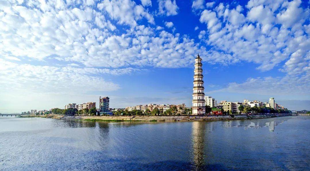 茂名市高州市千年古城,山明水秀中国荔乡,三色旅游高州是广东省历史