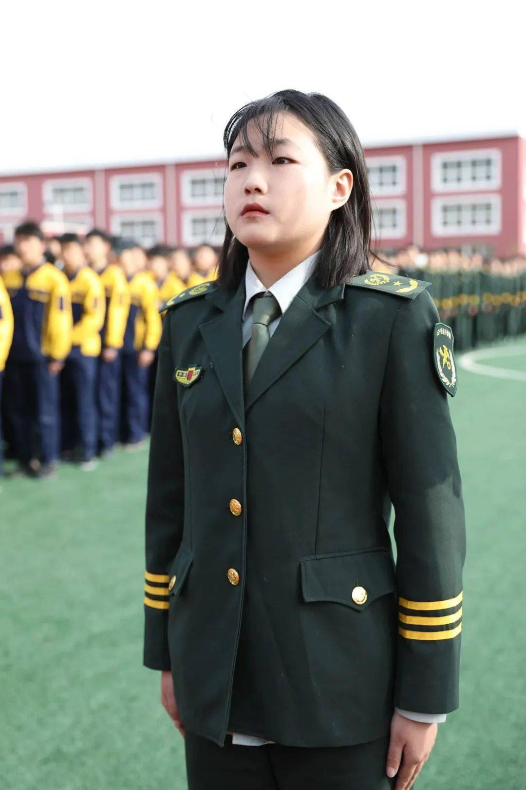 02朴欣航--河北省承德市朴欣航在班级担任寝室长一职,她刻苦学习成绩