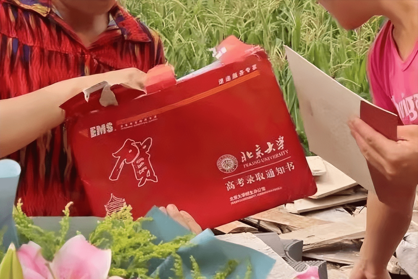 衡水中学,北京四中对比照刷屏,我看到了教育最公平的一面_孩子_高考