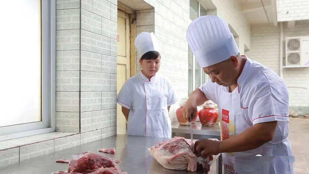 勺不离手,传承好连山回锅肉烹饪技艺_代木儿_父亲_美食