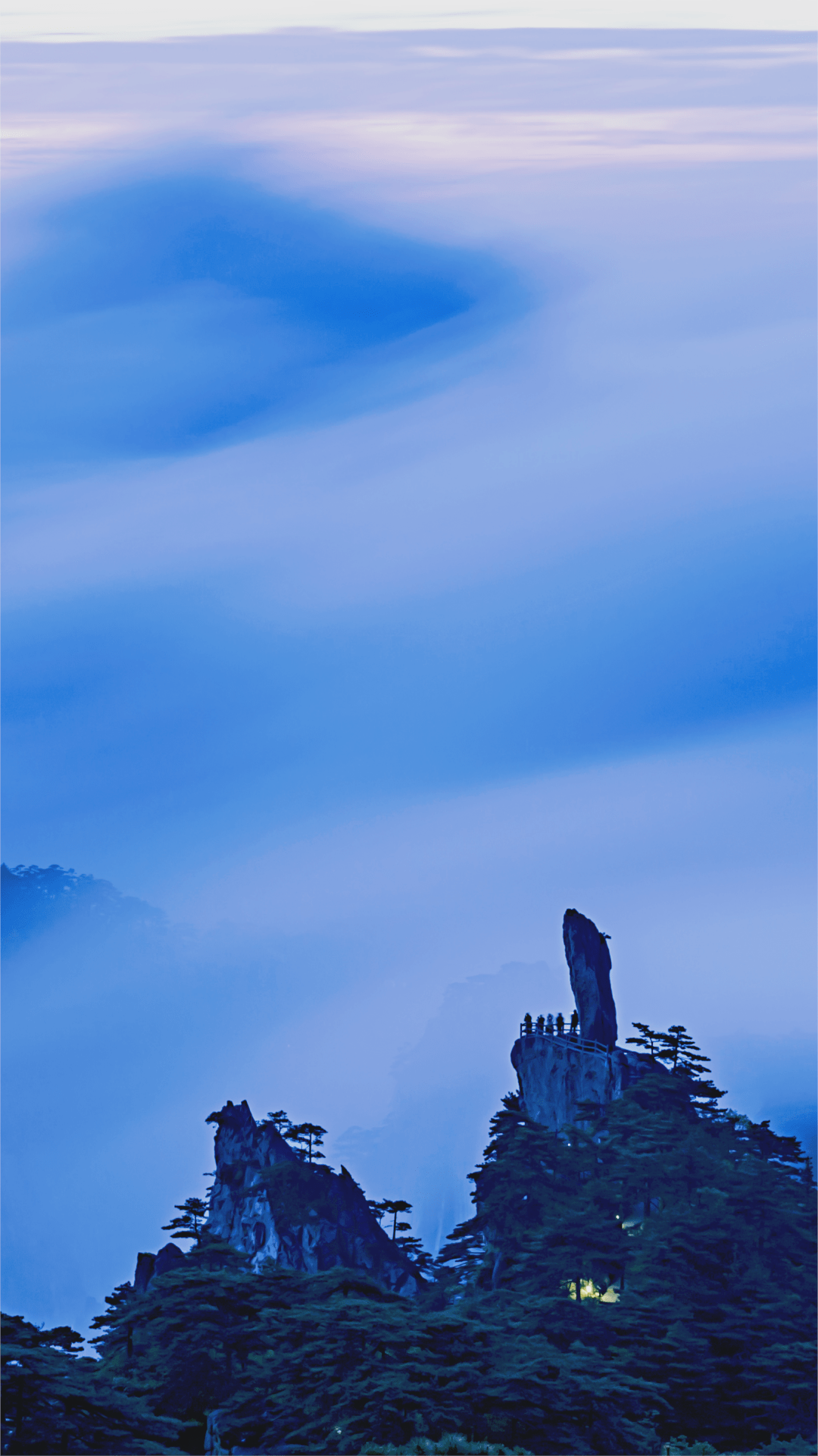 望月虎有龙虎斗,武松打虎,卧虎石,老虎驮羊兔有兔儿望月龙有龙头石,龙