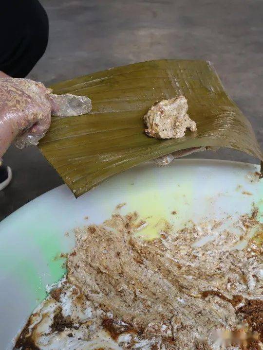 有一种味道叫普洱│来澜沧上允镇吃泼水粑粑咯_美食_傣味_清香