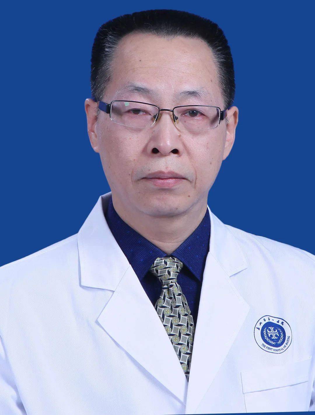 陈自强甲状腺乳腺外科主任医师擅长头颈,乳腺,胃肠等肿瘤疾病诊治和术