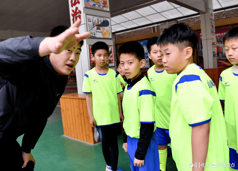 一班小将好样的！山师附小三年级足球联赛开踢