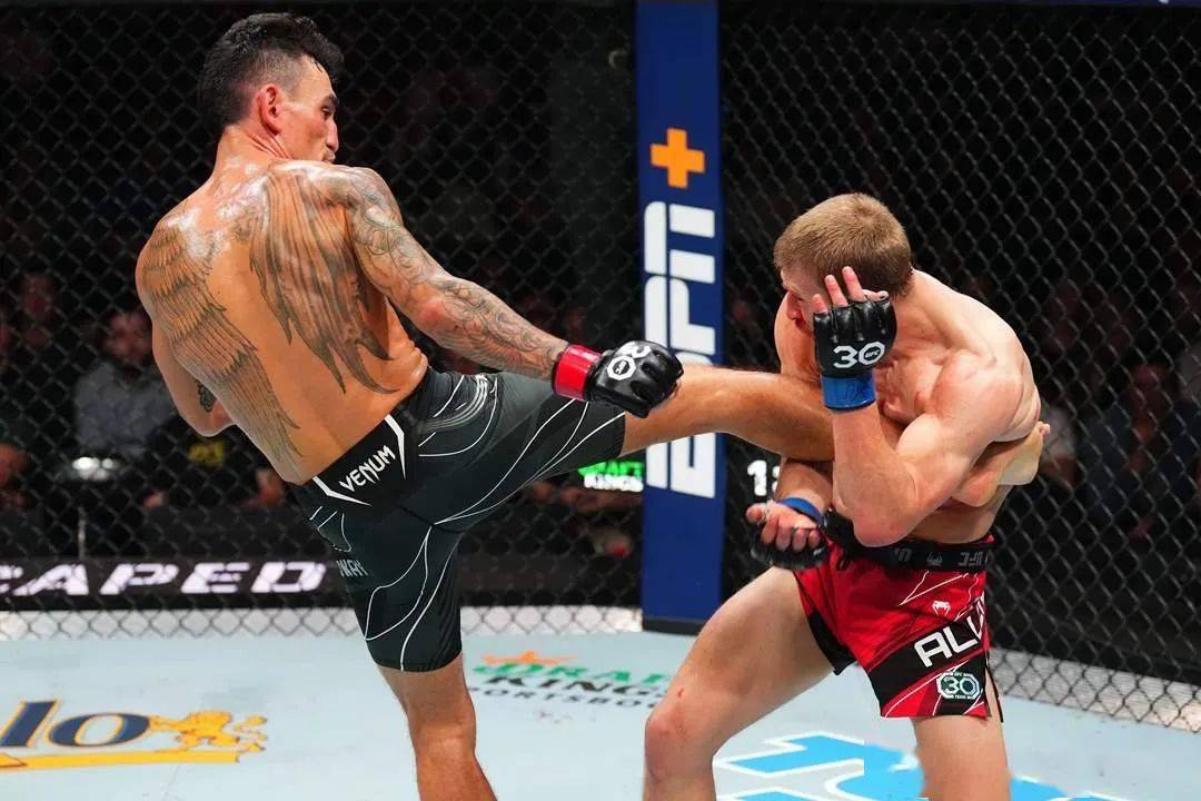 ufc综述:霍洛威一致判定战胜艾伦_回合_命中_卡诺