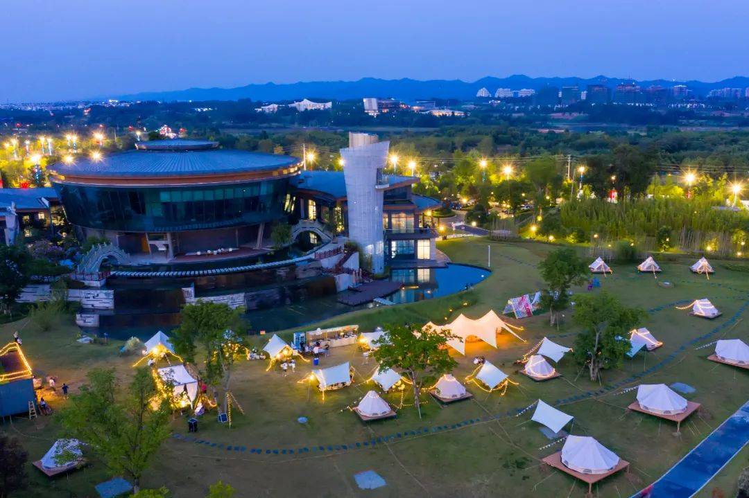 星空露营,美食啤酒……4月15日至16日,2023年春游音乐节在中铁黑龙滩
