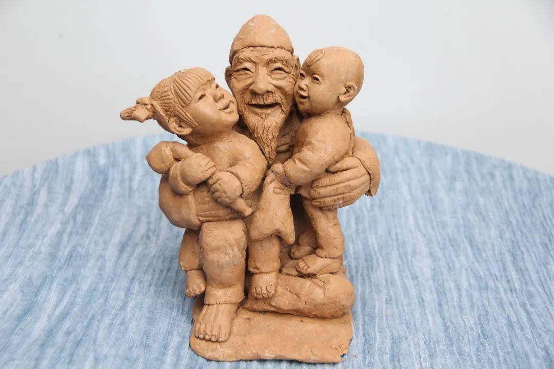 天水泥塑工艺流程分制泥,塑像,绘彩三步进行.