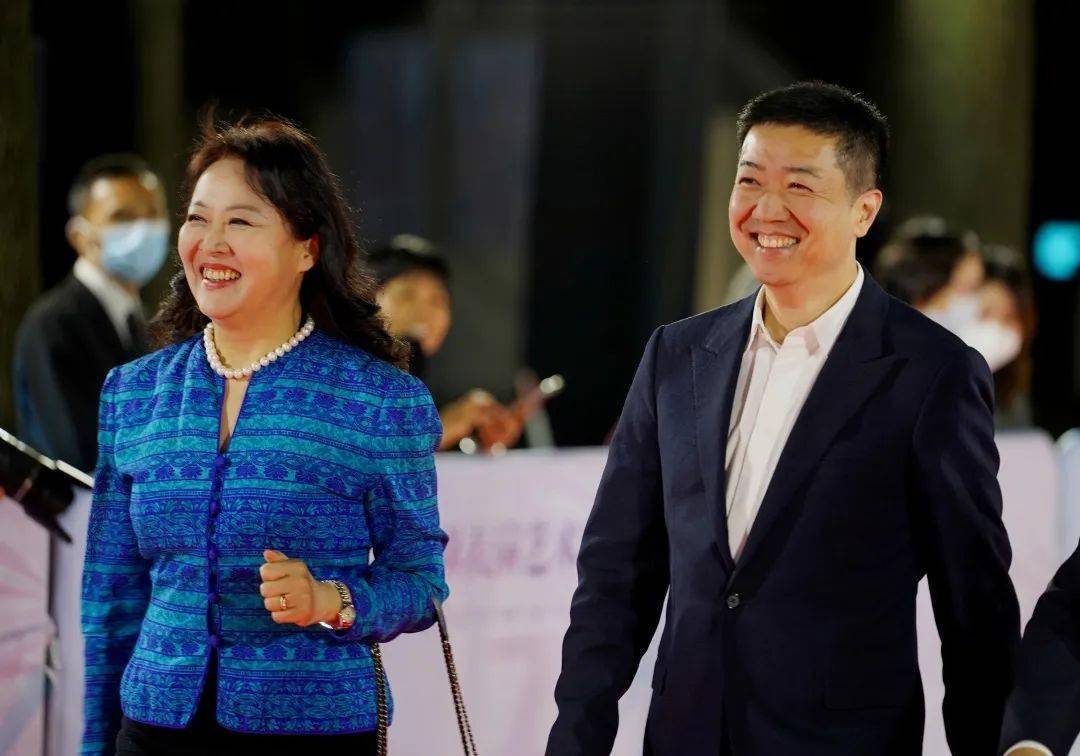 上话白玉兰戏剧表演艺术奖载誉而归!_上海市_陈奇_文化