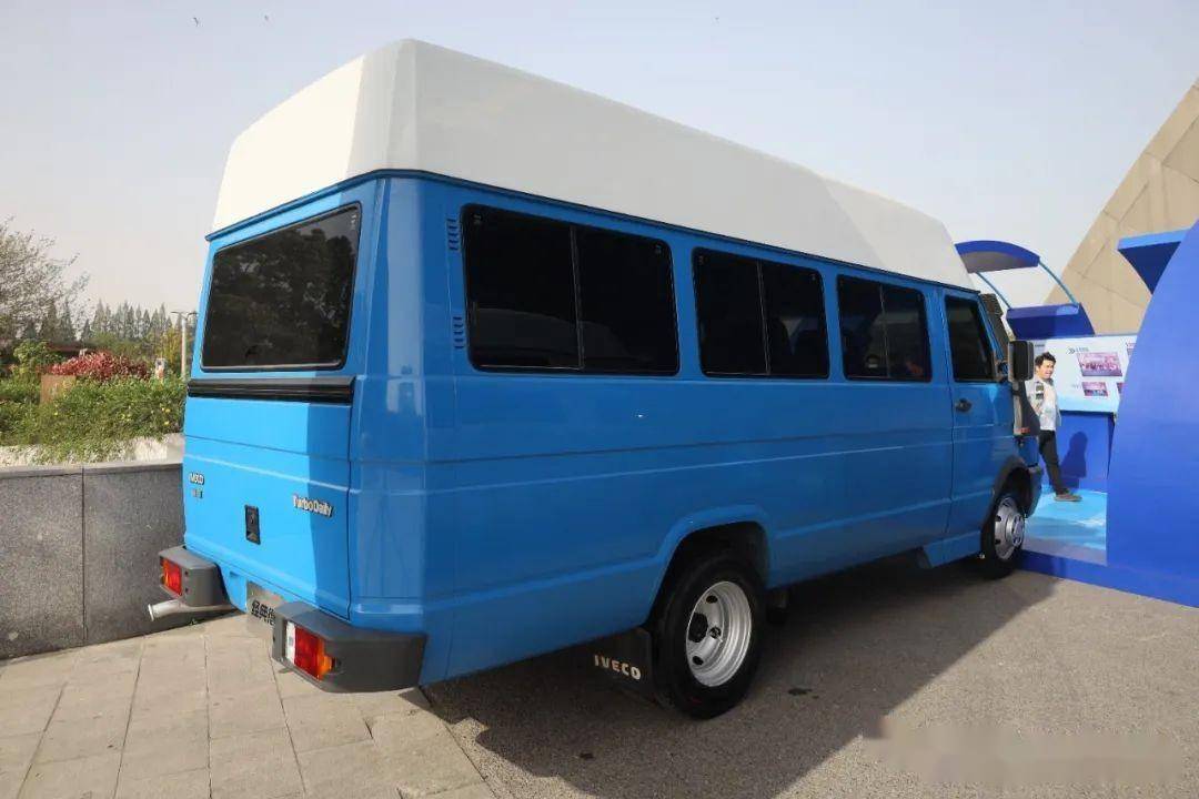 国内欧式轻客代表作 曾经风靡全国的南京依维柯turbodaily 40-10_搜狐