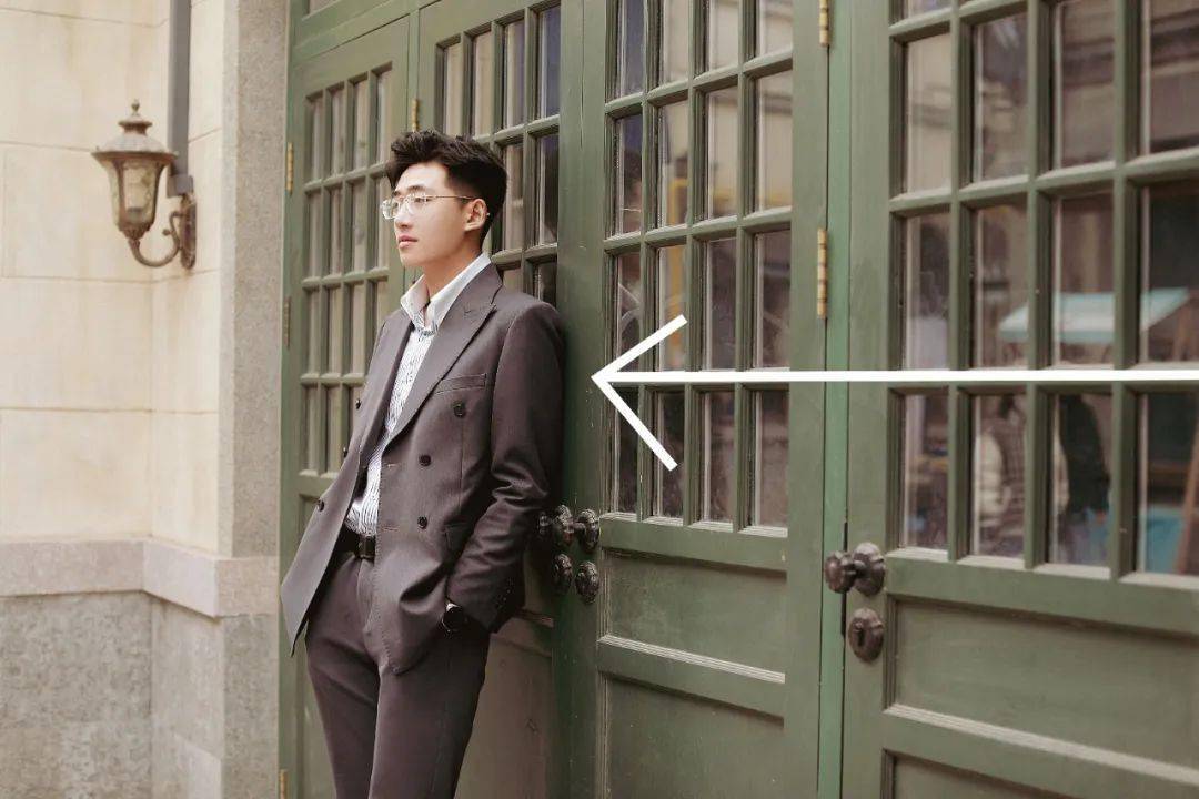 蚂蚁_画面_男生