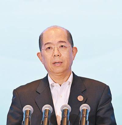 经济日报社社长兼总编辑 郑庆东光明日报社社长兼总编辑 王慧敏新华社