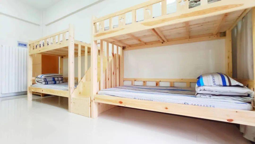 简阳市石桥中学寝室图片