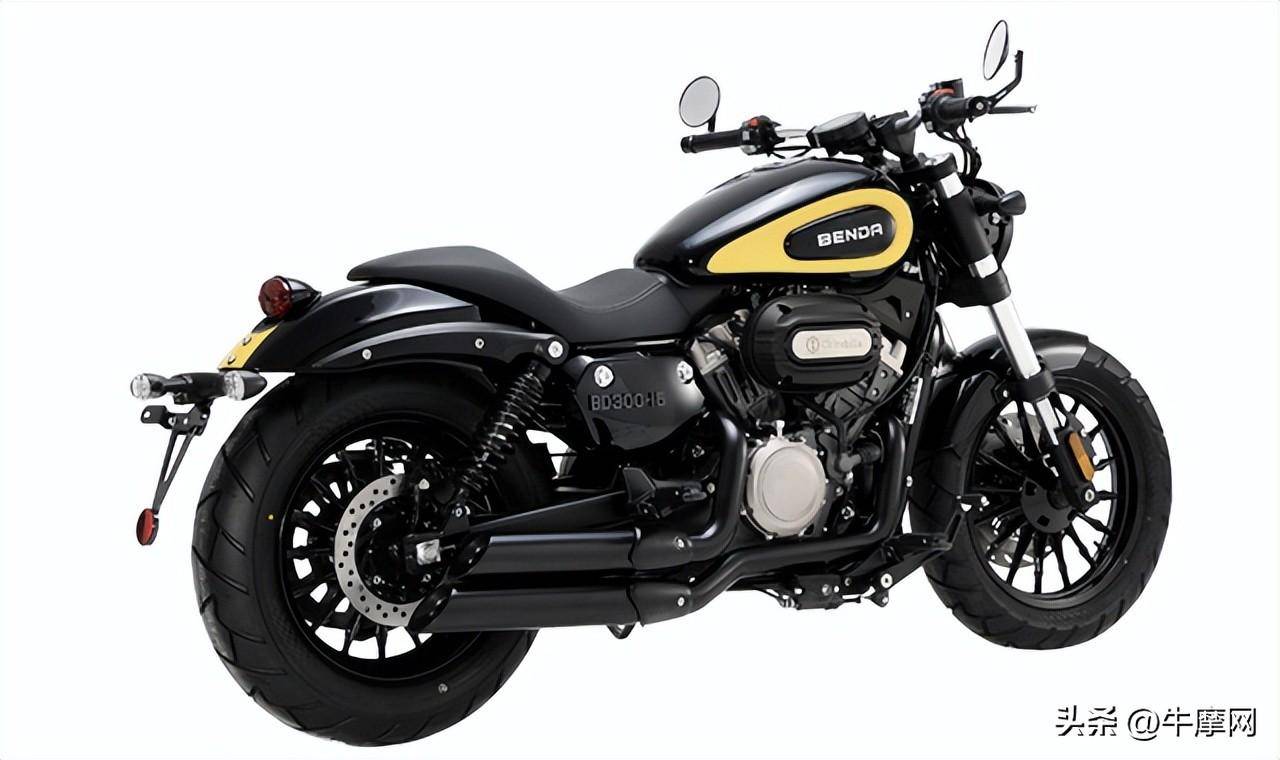 怠速闭缸,电子悬挂,国产首款v型四缸巡航奔达黑旗500上线_搜狐汽车