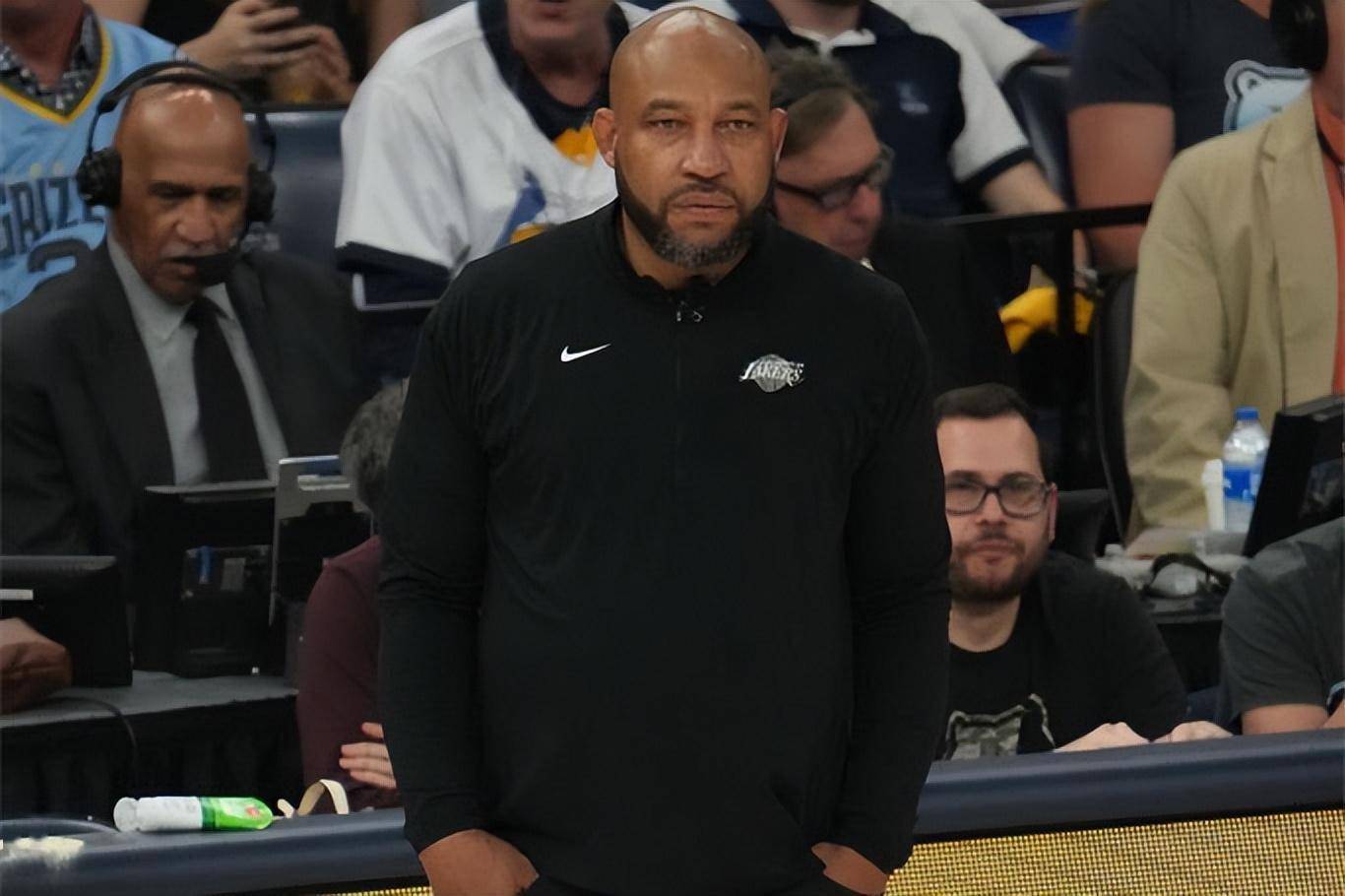 哈姆:我们要想尽一切办法拿下下一场比赛_季后赛_进攻机会_竞争心