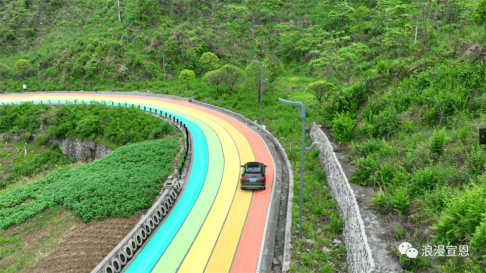 恩高宣一体化公路图片