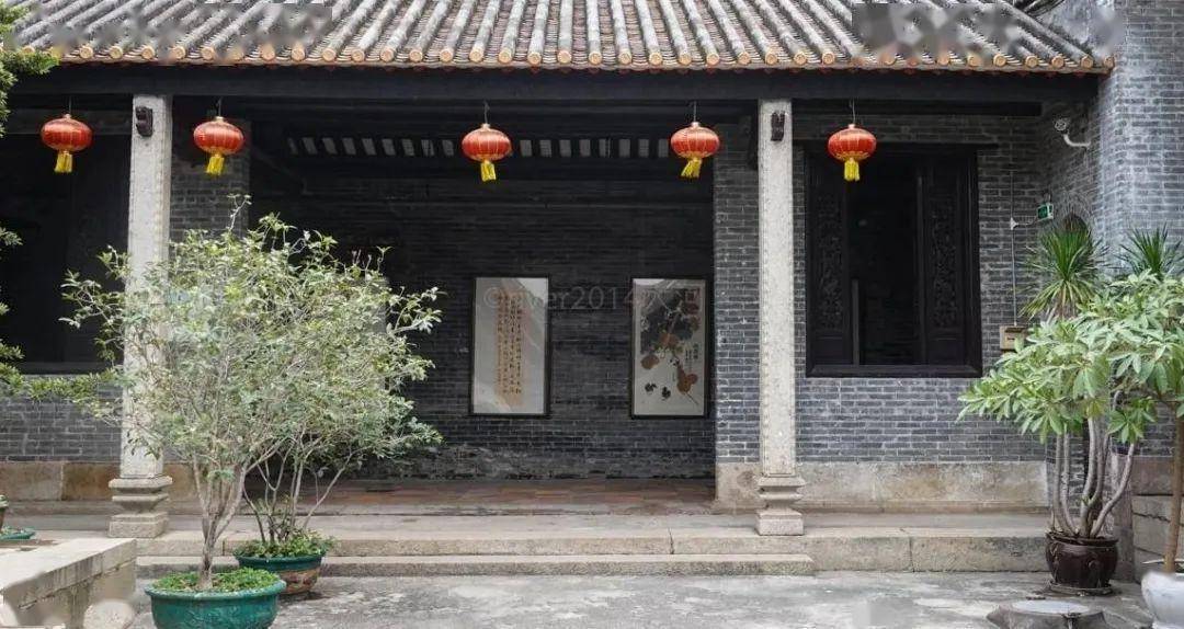 作家远天卢养成《淡淡的春熏染了天空》(外二首)主播邹坚,路芳_古屋