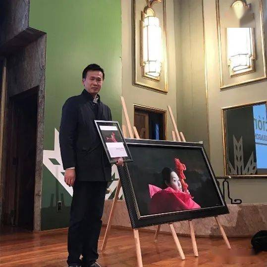 弗雷德·罗斯:重塑中国艺术家国际身份的重要推手——张鸿宾_大赛