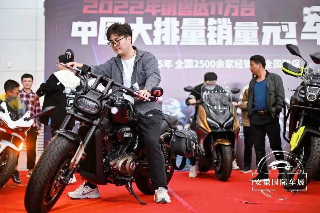 聚焦现场|改装车、商务车、摩托车百花齐放_搜狐汽车_搜狐网