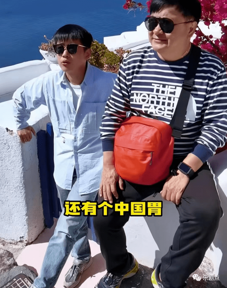 知名演员洪剑涛携子出国度假,天天吃西餐受不了_洪洋_老爸_演技
