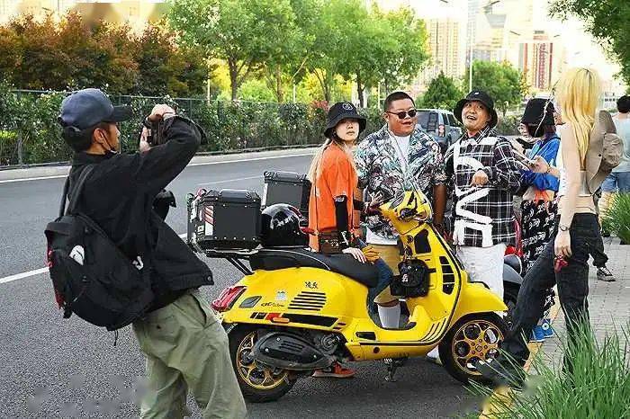 那些骑摩托的年轻人_机车_爱好_李昊煜