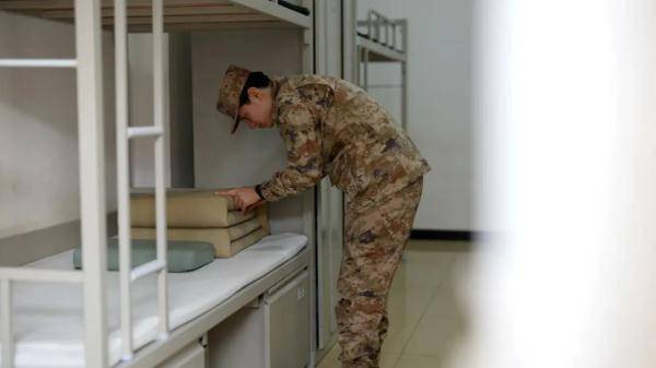 军人_王伟_部队