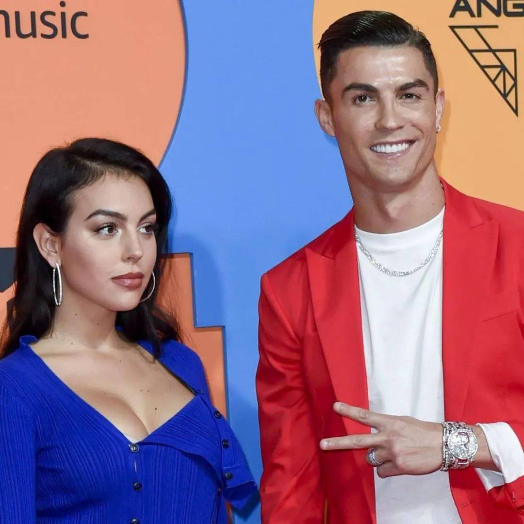 C罗乔治娜婚姻状况_乔治娜C罗感情危机_欧洲杯太太团c位争夺战：c罗挚爱——乔治娜