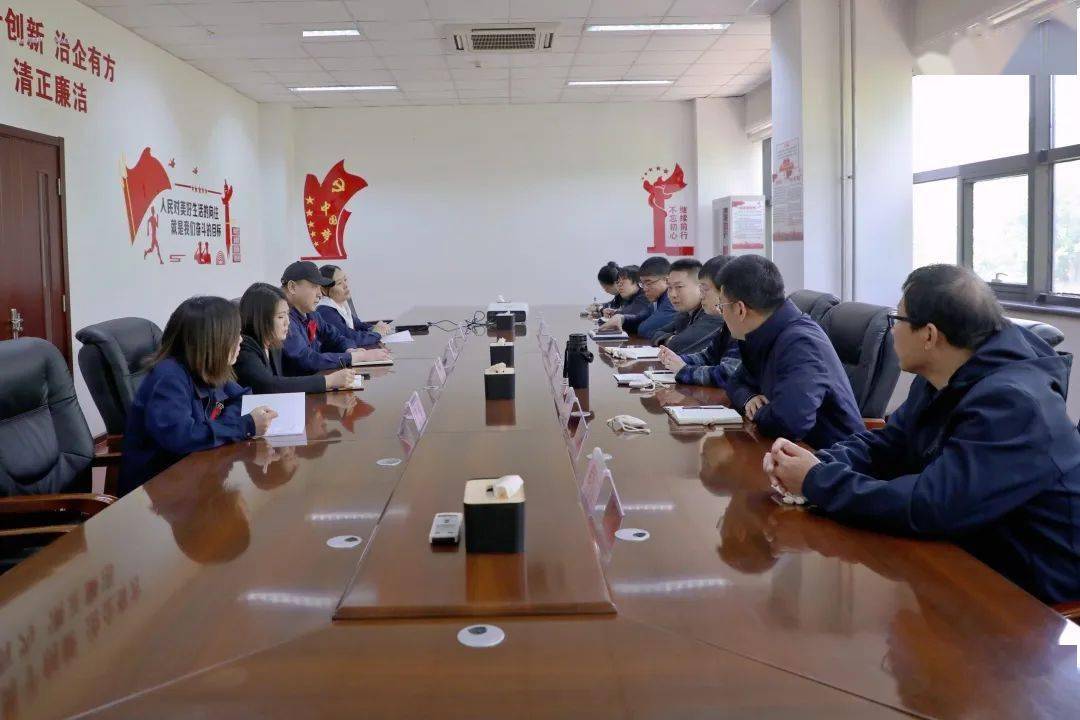 珠江钢琴制造有限公司62 副镇长吴小龙走访"服务包"企业——北京