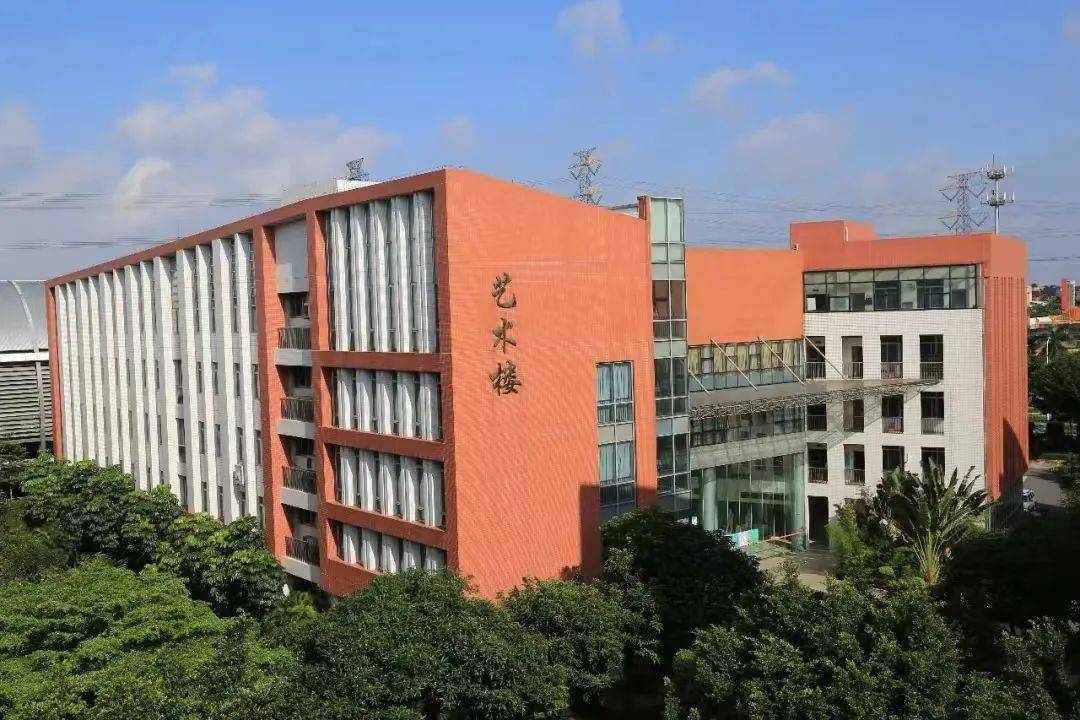 大学介绍丨【广东女子职业技术学院】录取分数/学校环境,宿舍图片!