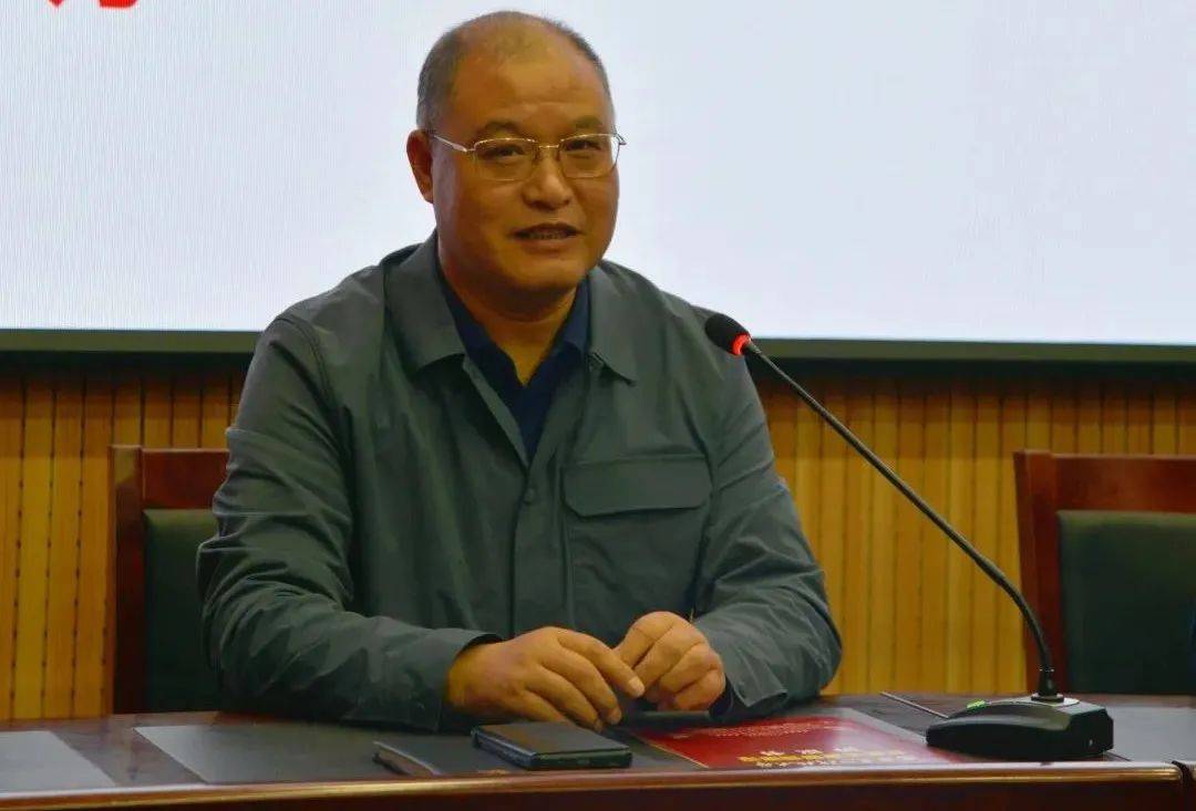 阳城一中校长张吉兵同志参