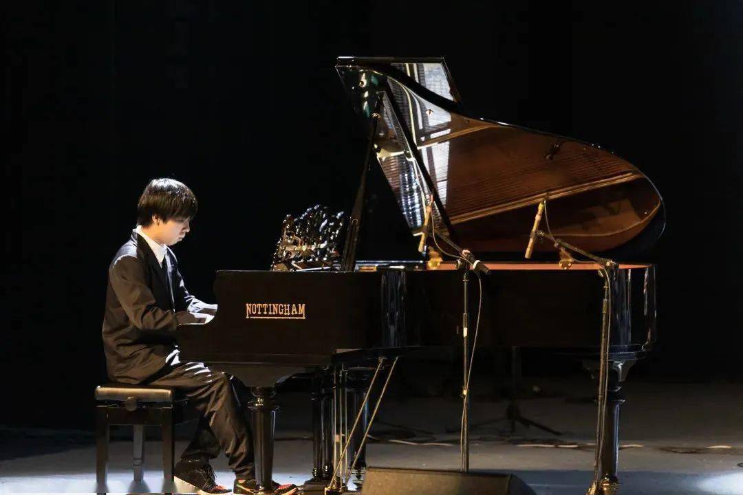 音乐会回顾 | 经典永存,音乐美在未知_钢琴_诺汀瀚_和声