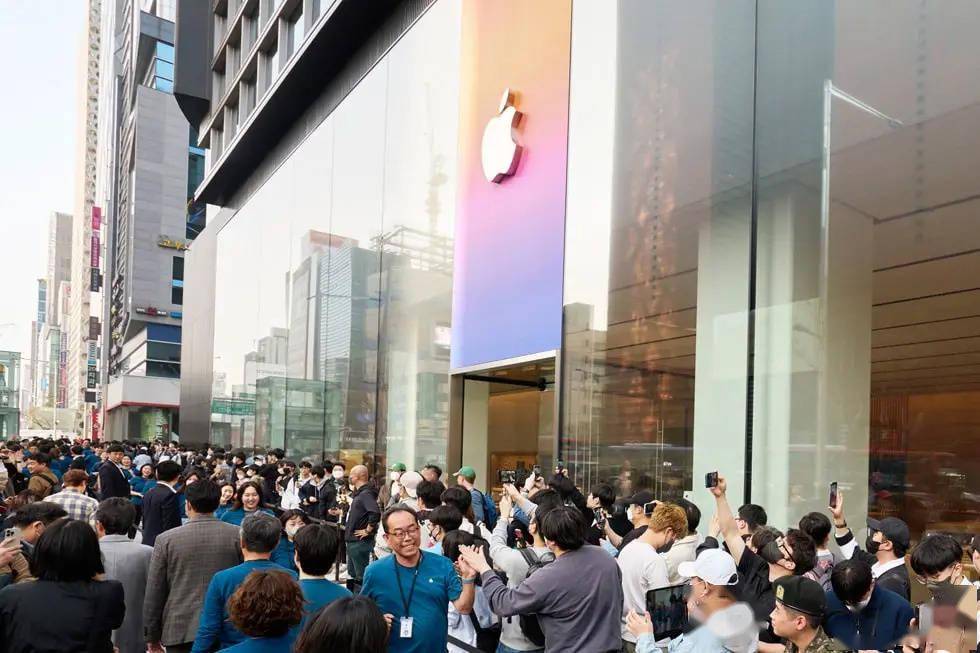 三星为遏制苹果在韩国市场的扩展 计划今年6月在江南区开设拥有6层的旗舰门店