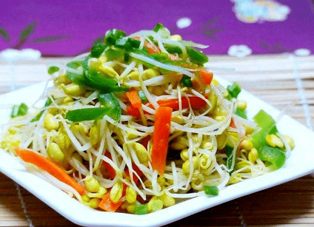 清炒黄豆芽 东北米饭红烧大排 三鲜鱼丸 炒双花星期一食谱我们每一餐