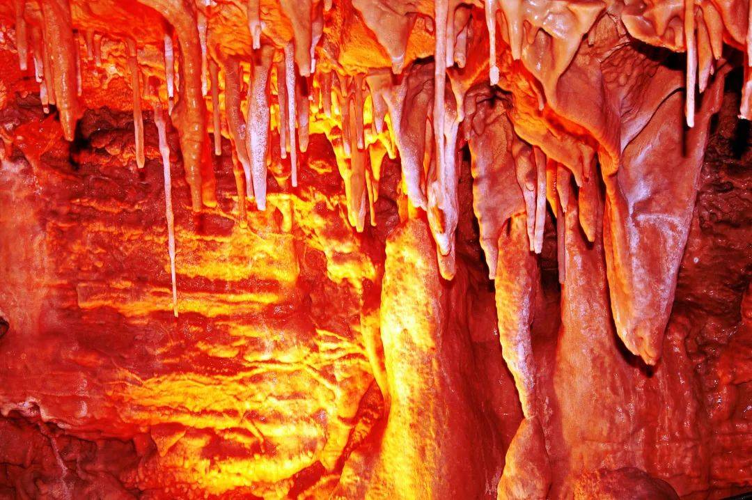 河北的溶洞等你来探索~_地下_景观_龙洞