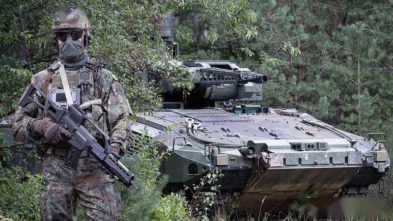 德国陆军,升级"美洲狮"步兵战车,买"豹"2a8坦克和bvs10全地形车_公司