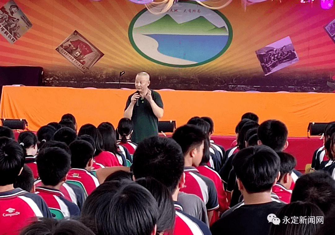 当天,受翁新杰邀请一同而来的集美中学老校长,省名校长刘卫平与仙师