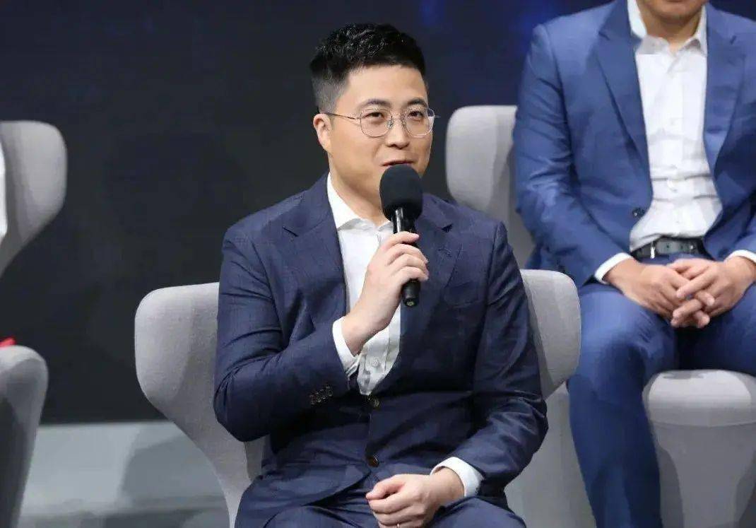 创业6年打造估值超百亿独角兽!_张峻彬_云鲸_机器人